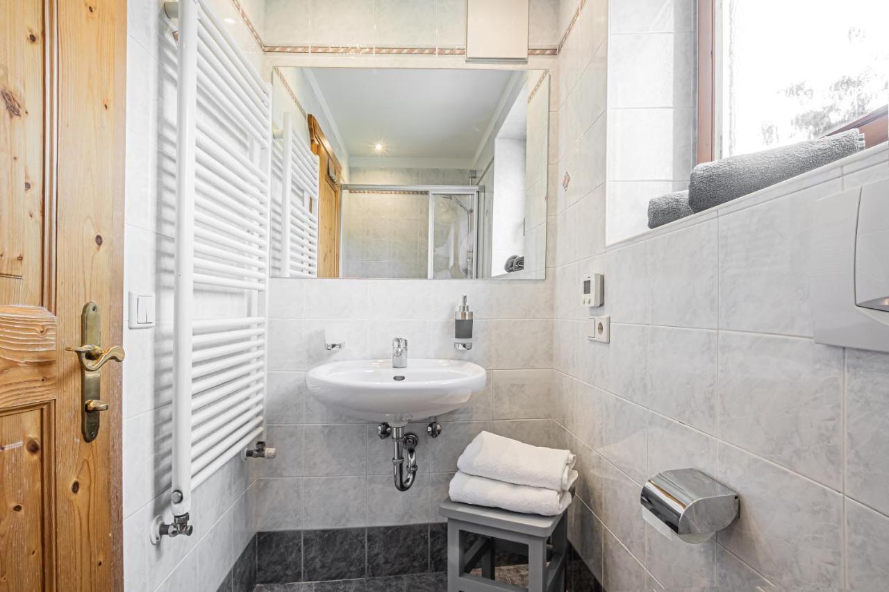 Apartment Dolomites Nest San Martino in Badia Exterior photo